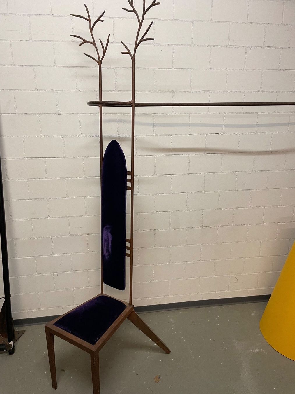 Garderobe: Garderobe. Ständer Boutique Geschmiedete Eisen – Gebraucht aus Zürich von Danokiko 1