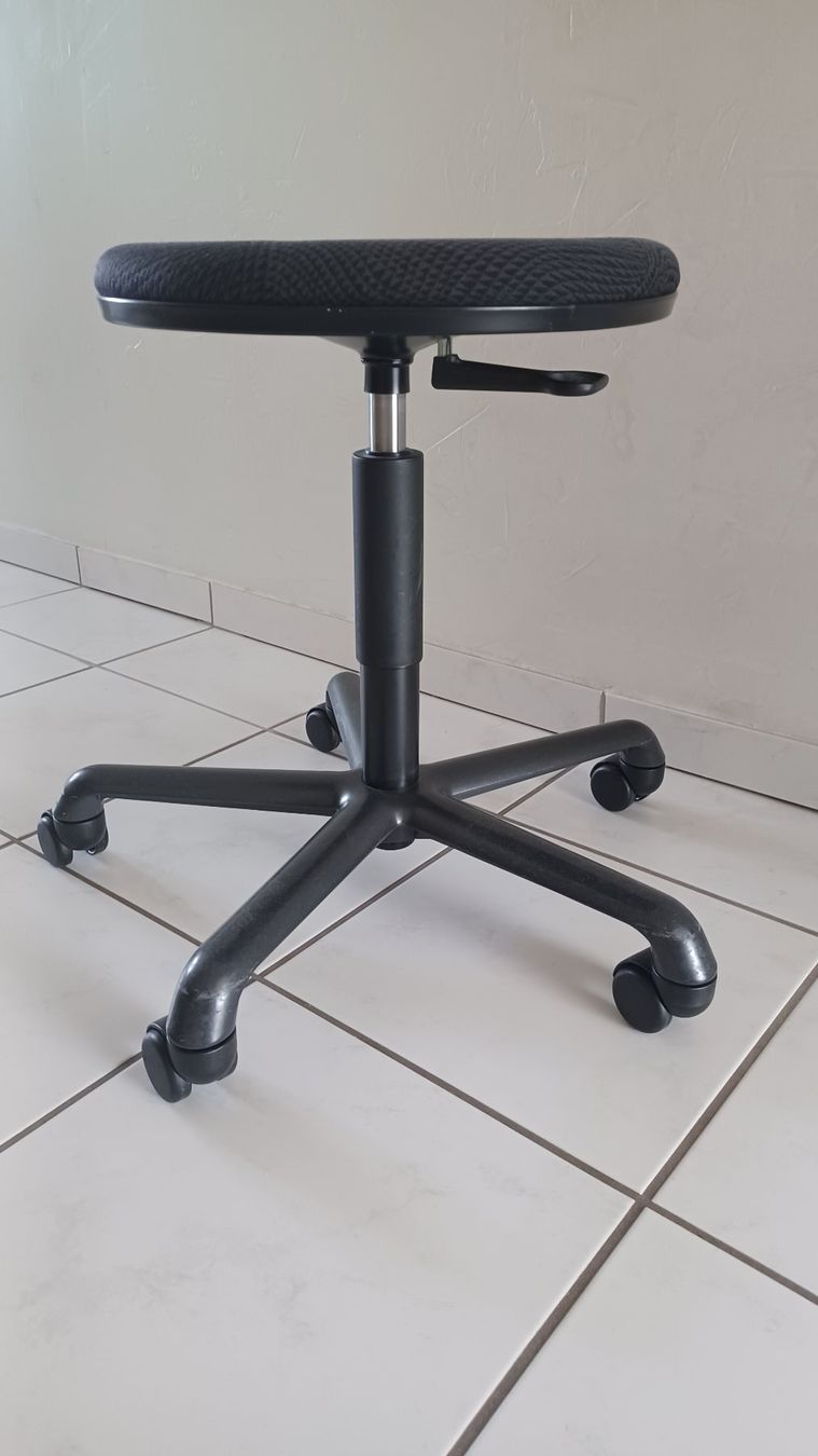 Hocker: Profi-Hocker – Gebraucht aus spreitenbach von Acmc 1
