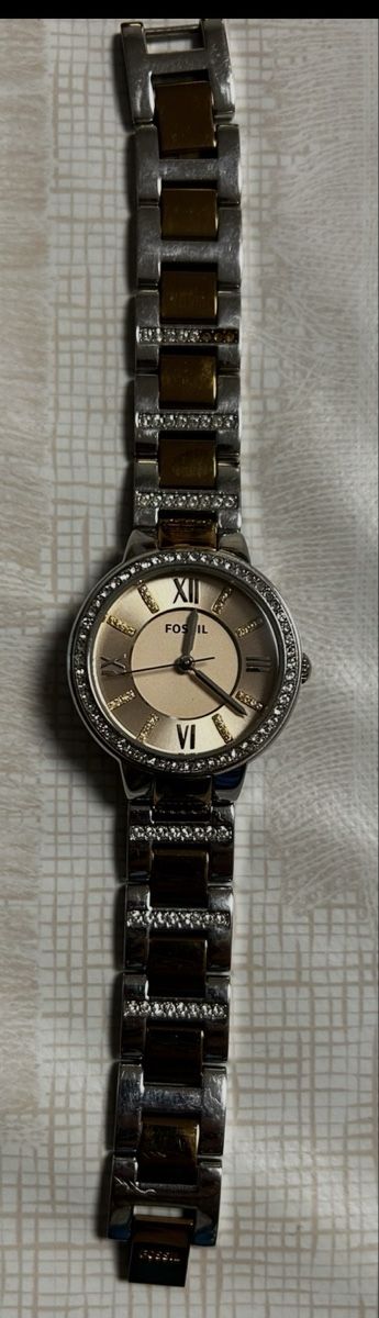 Fossil Uhren: Fossil Damenuhr, Top Zustand, elegantes Design – Gebraucht aus Lotzwil von J1898
