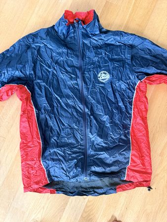 Leichte Jacke Equipe Bernoise Grösse L guter Zustand
