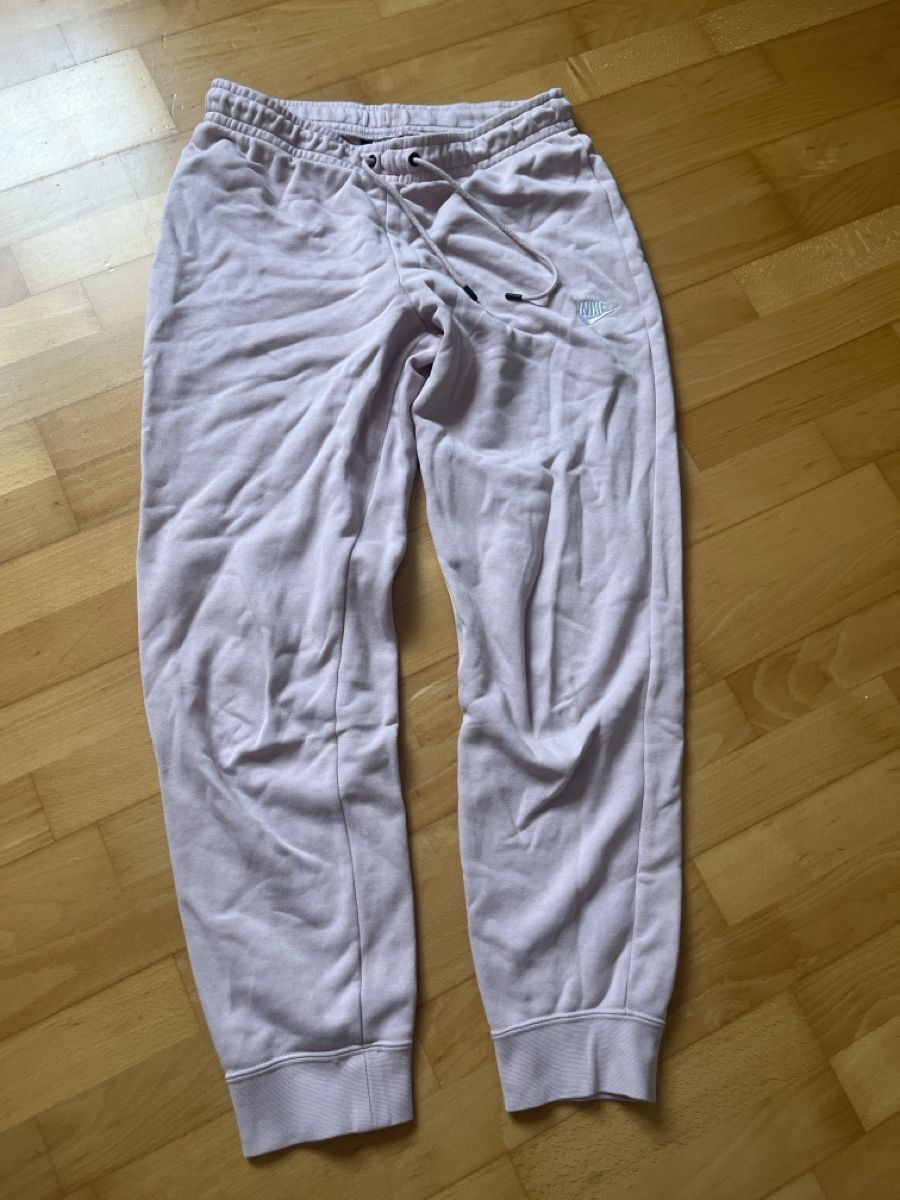 Nike Pantaloni: Nike Jogginghose – Usato da Bülach venduto da SharonP01