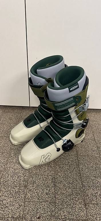 K2 Chaussures hommes: K2 Ski boots Revolve Pro 2024 – D'occasion à Basel par fab_h99b