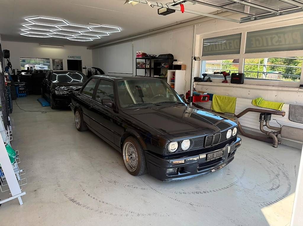 Automobili: BMW E30 325i Coupé M-Technic 2 | Manuell | Schiebedach | BBS – Usato da Luterbach venduto da muh_hb7x