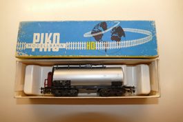 Piko H0: DR Kesselwagen