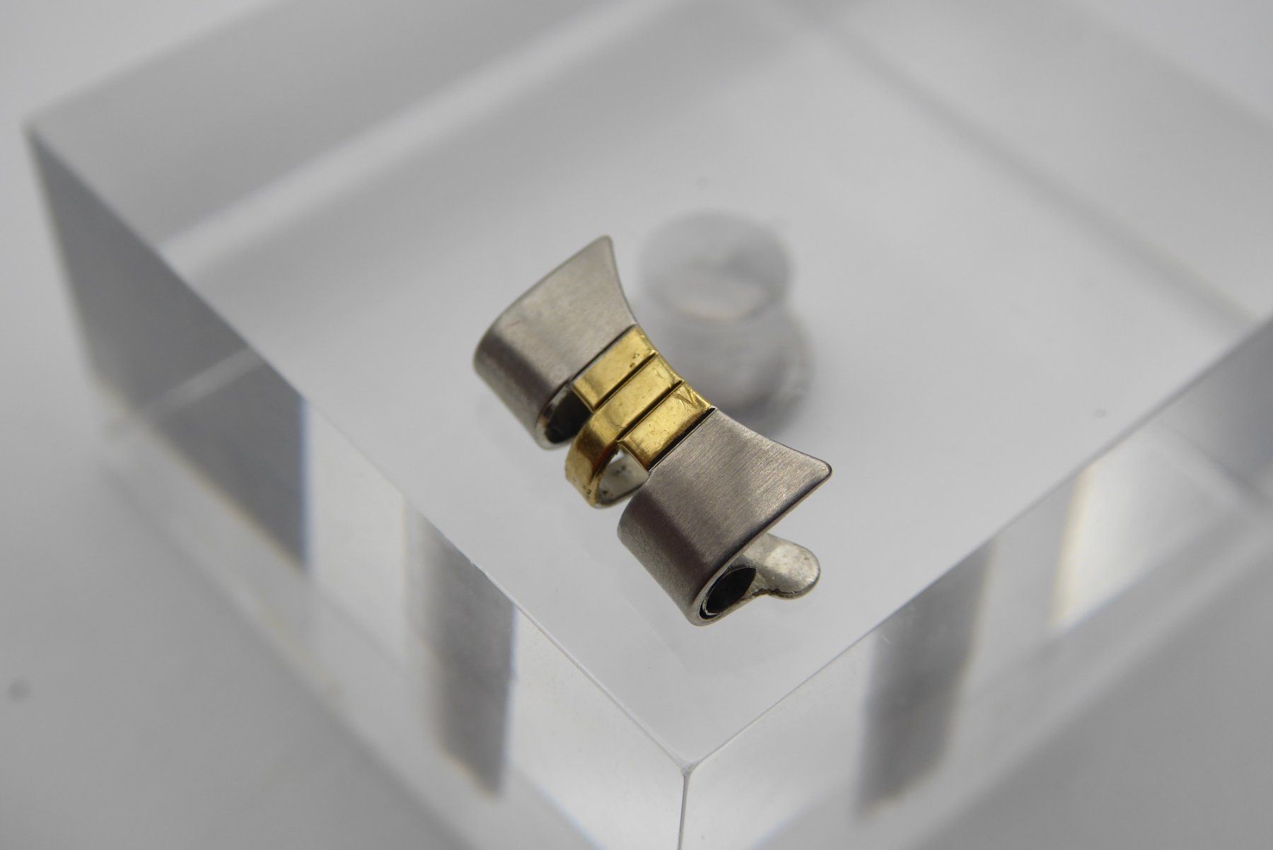 Rolex Orologi: Rolex/Tudor end link two tone 595, 13mm – Usato da Geneve venduto da adr_xk6n