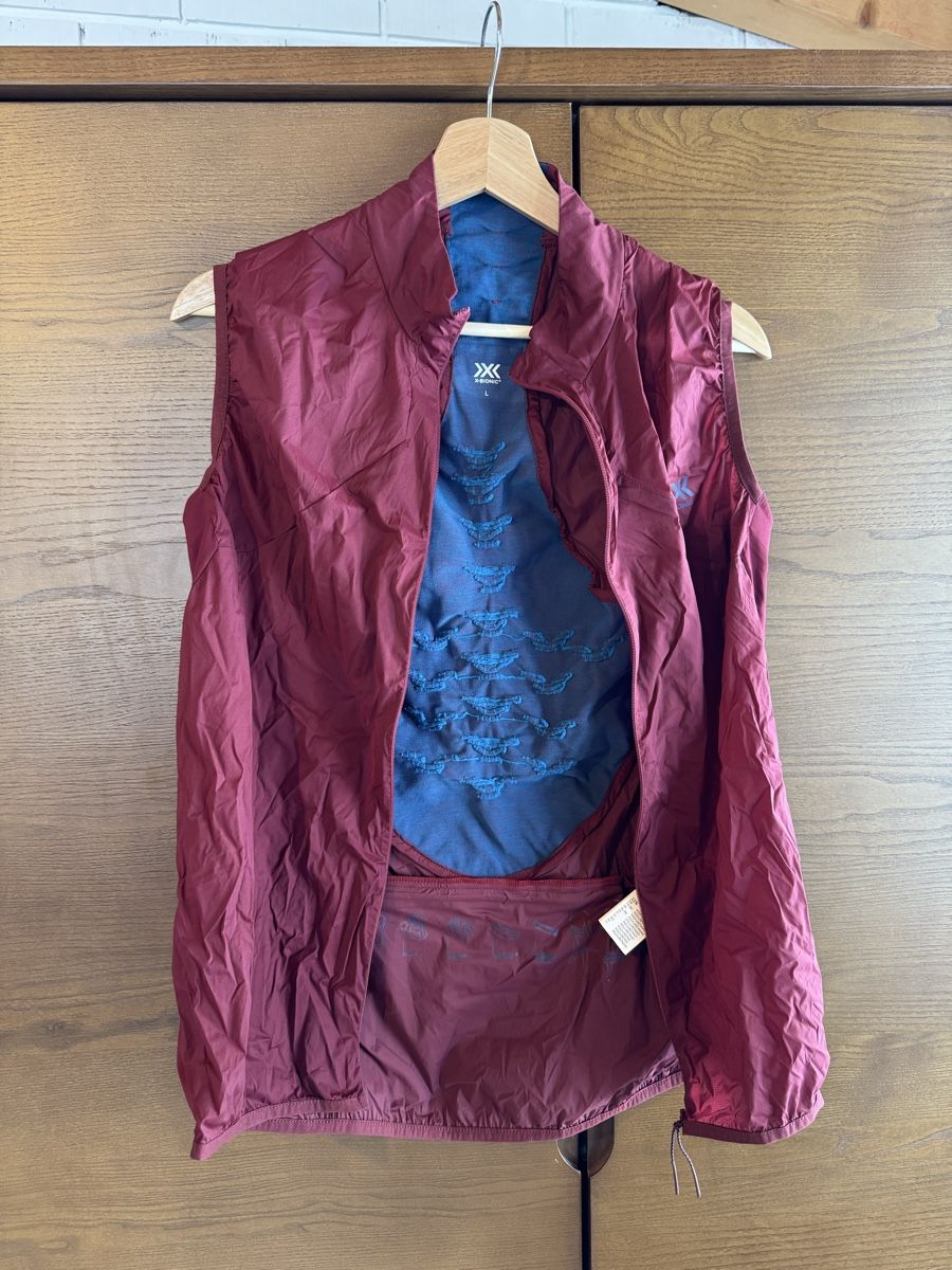 X-bionic Gilet & Giacche: X-Bionic Herren Weste Run Vest Man, Superwind G2, Top! – Nuovo (secondo la descrizione) da Willerzell venduto da Stoeff8l