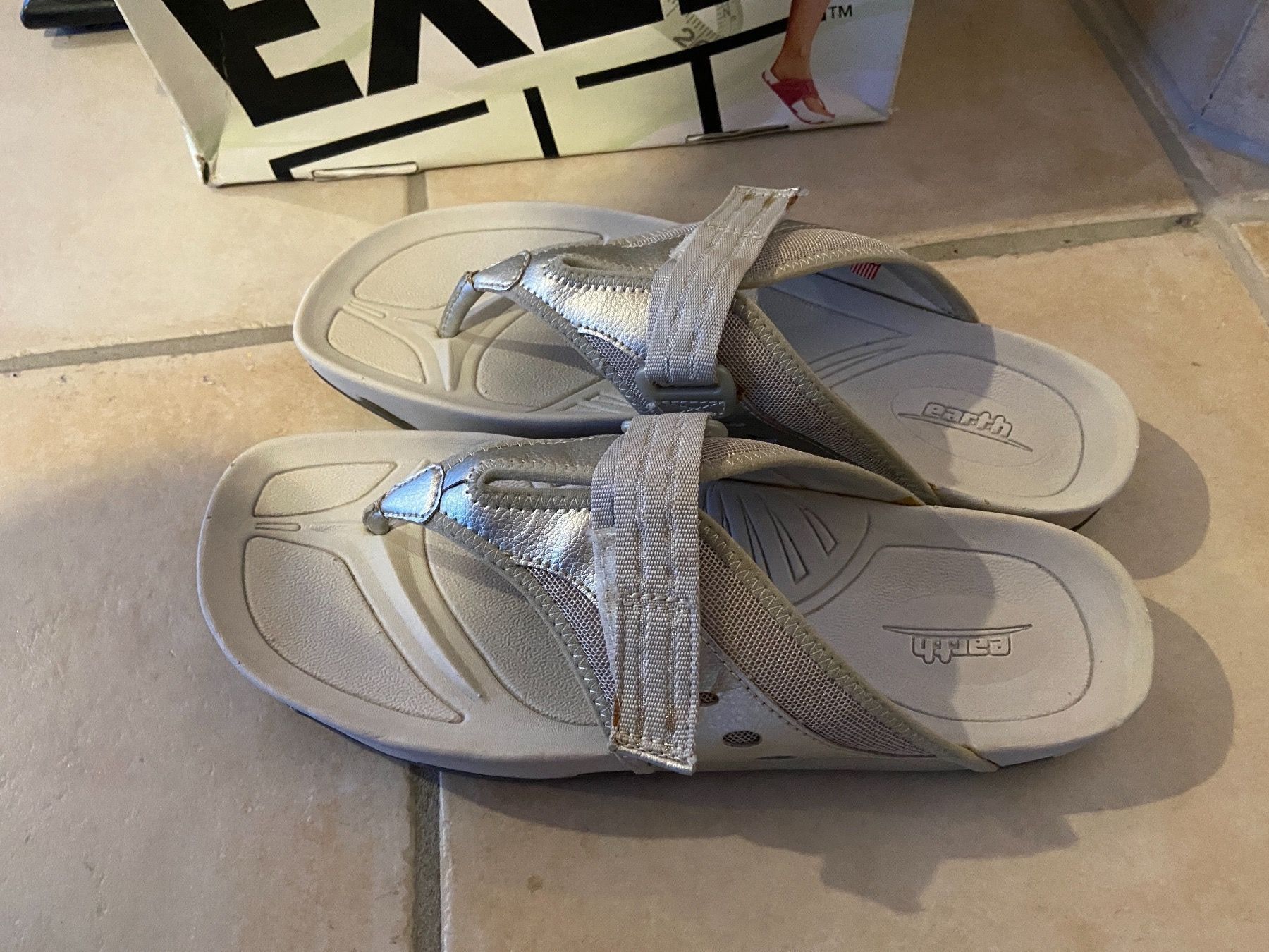 Scarpe da donna: Exer Schuhe Flip Flops Grösse 40 – Usato da Beatenberg venduto da nonnkari 2