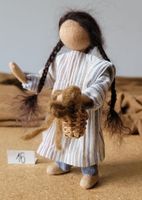 Schwarzenberger Krippenfiguren Kind mit Körbli 13cm N16