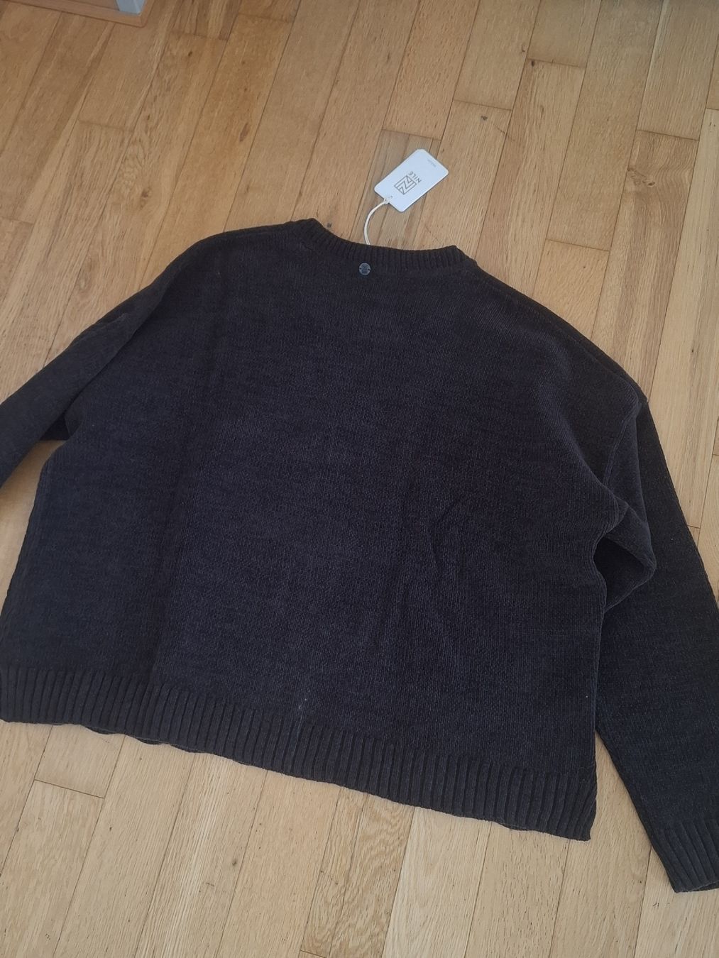 Nile Pulls & Sweat-shirts: Pullover von Nile – Neuf avec emballage d'origine à Wetzikon ZH par jesszs 3