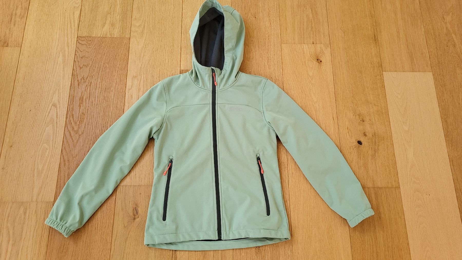 Icepeak Jacken & Mäntel: Icepeak Softshelljacke Gr. 152 grün Übergangsjacke – Gebraucht aus Möhlin von brodieph