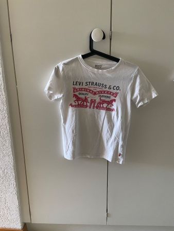 T-Shirt Levi's blanc taille 10 ans enfant état neuf