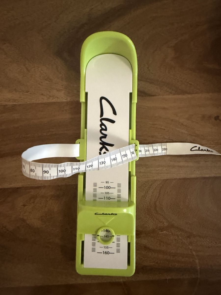 Clarks Scarpe da uomo: Clarks Foot Measuring Gauge - Easy Shoe Sizing Tool – Usato da Küsnacht ZH venduto da lau_56mc