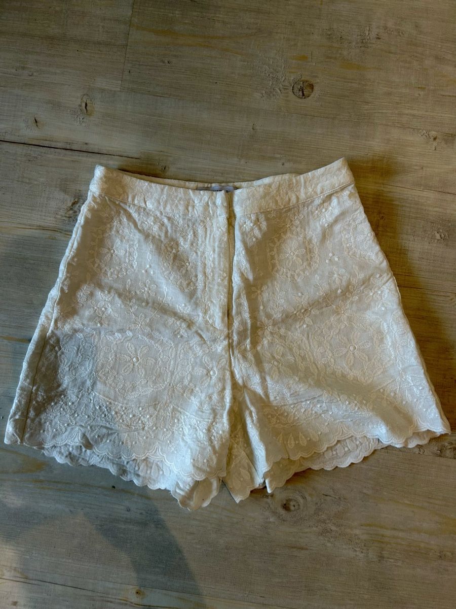 Pantalons: Kurze weisse Hosen – Neuf (Voir description) à Jona par caro_schaf