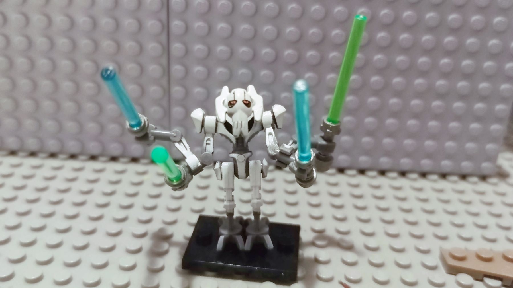 Star Wars Figurines: Star Wars - General Grievous Figure – Neuf (Voir description) à Glattbrugg par har_jgc7 2