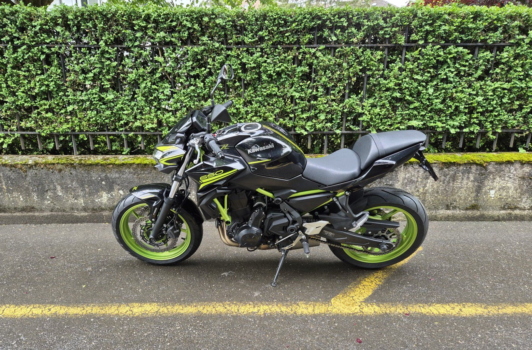 Strada: KAWASAKI Z 650 – Usato da Yverdon-les-Bains venduto da MotoMark 1