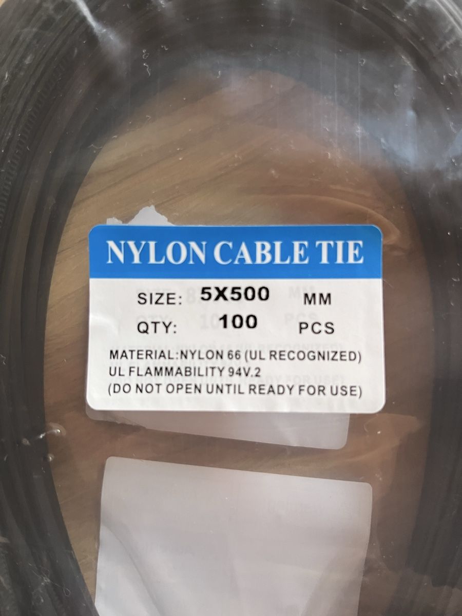 Altro Materiale elettrico: Kabelbinder Nylon Cable Tie 50 cm 95 Stück – Nuovo (secondo la descrizione) da Zürich venduto da kat_2s7f 2
