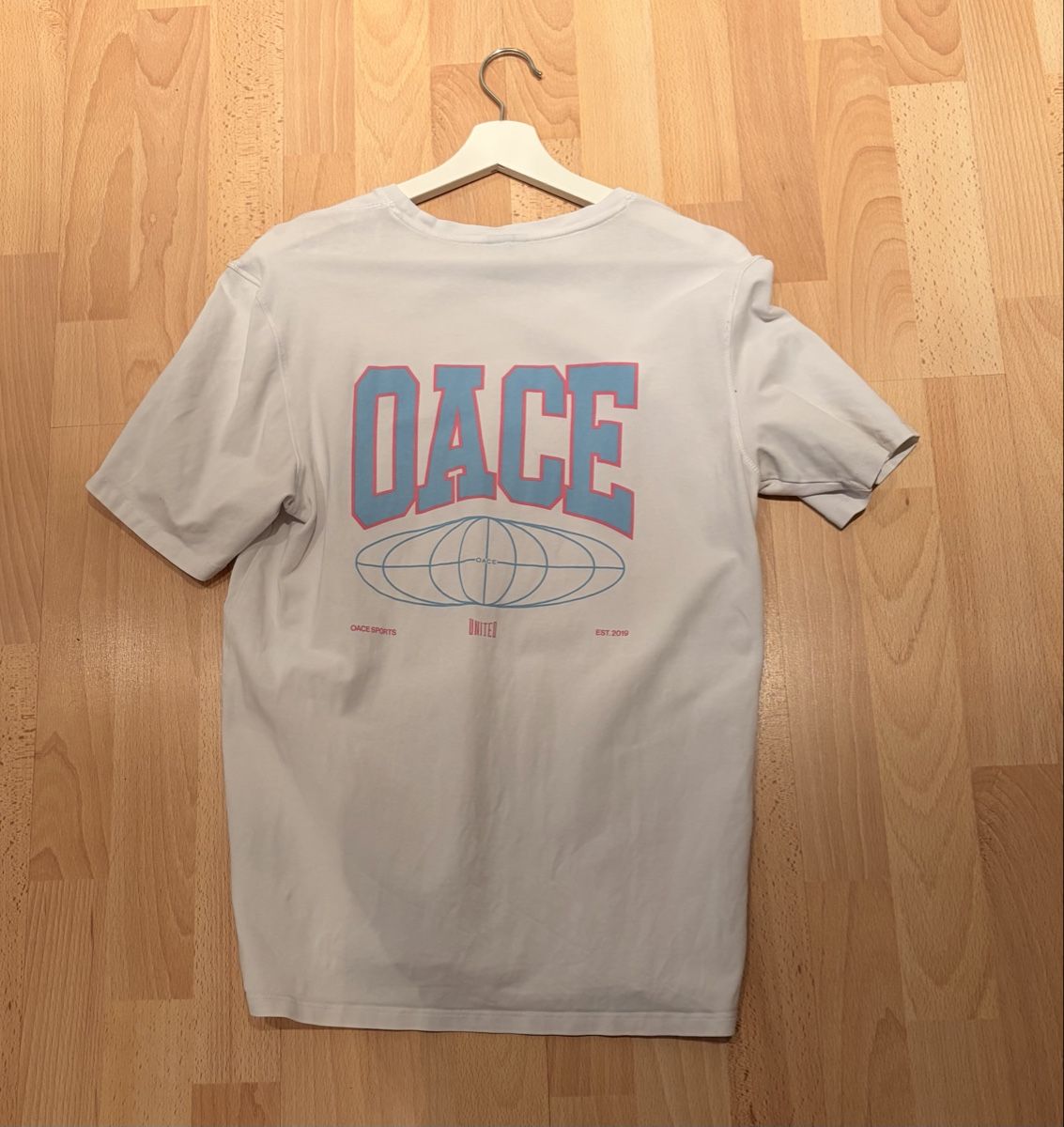 Oace T-Shirts: OACE Shirt S – Gebraucht aus Pfäffikon ZH von she_qkn2