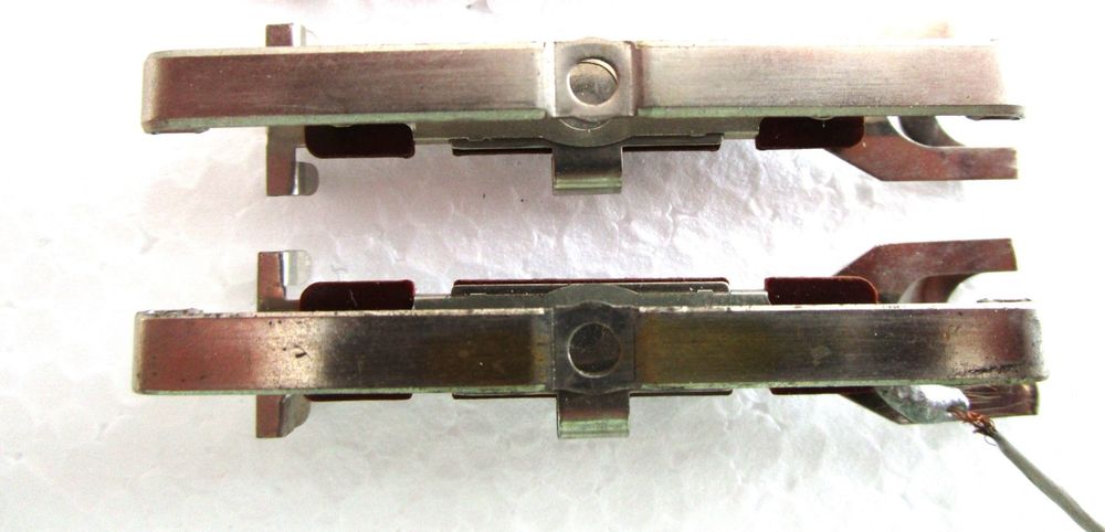 2 Märklin Ersatzschleifer Schleifer Stromabnehmer HO 7175 (Neu und