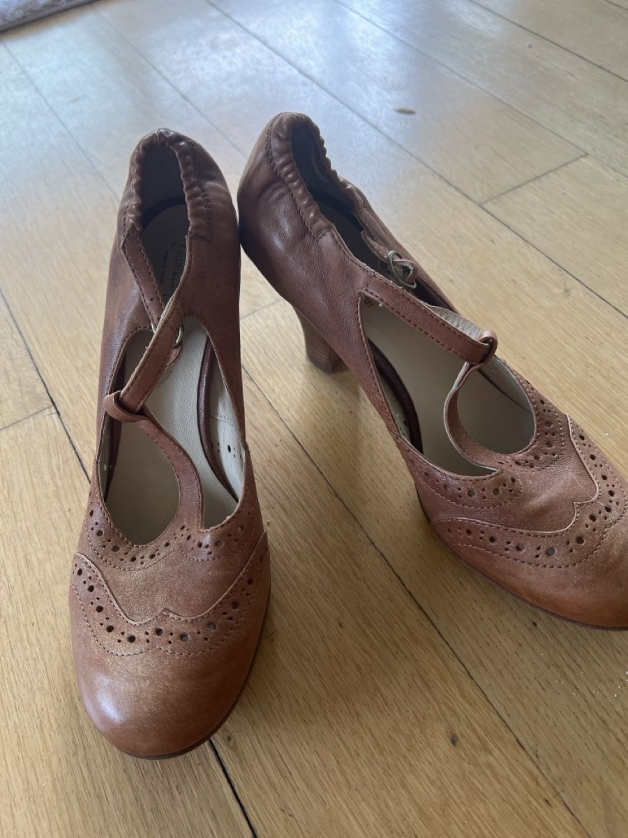 Scarpe da donna: Riemchen-Pumps Gr. 40 Cognacbraun – Nuovo (secondo la descrizione) da Wettingen venduto da Tiffany29