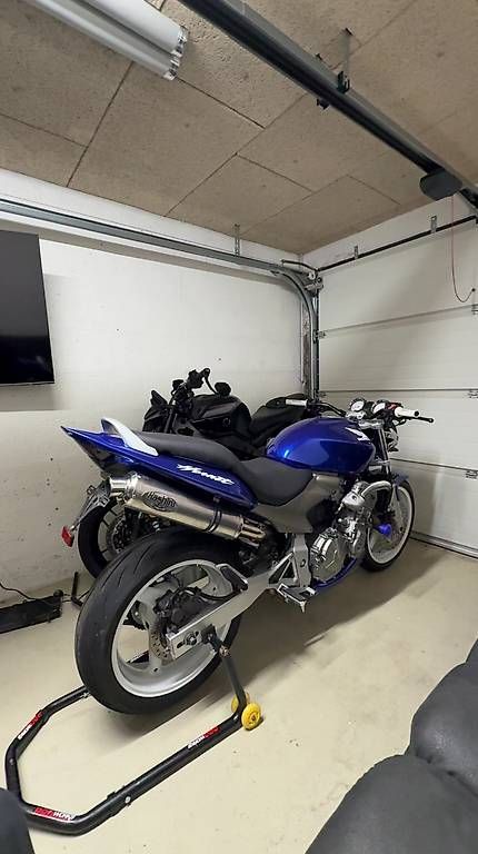 Route: Honda Hornet 600 PC36 – D'occasion à Herisau par Ramon_Quattro