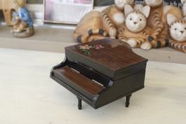 (30) Musikspieldose Schmuckkästchen in Form Klavier