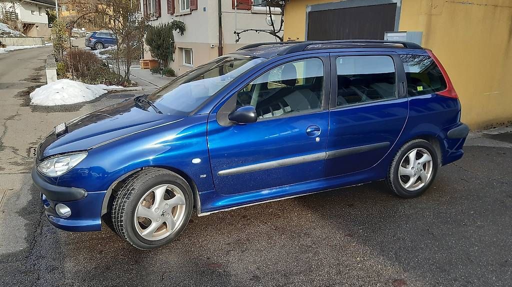 Autos: Peugeot207 ab MFK 02.03.2026 – D'occasion à Port par Jamyja 2