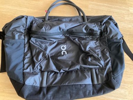 "ON" Bag Track Pack Lite 35 L