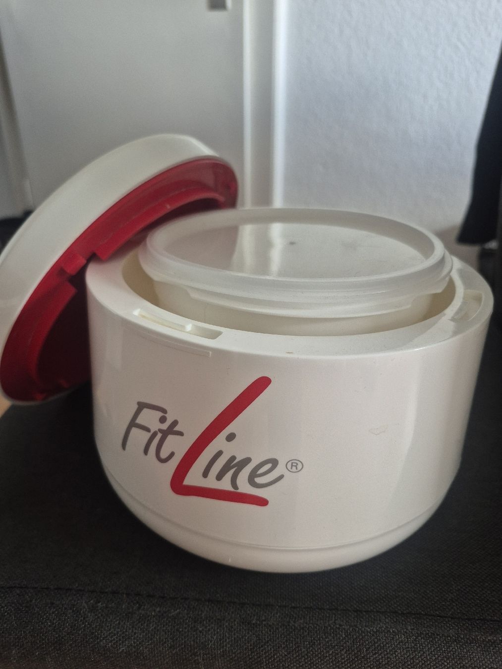 Elettrodomestici da cucina: Fitline Joghurtzubereiter mit 1 Behälter – Nuovo (secondo la descrizione) da Goldach venduto da 19arwenina26