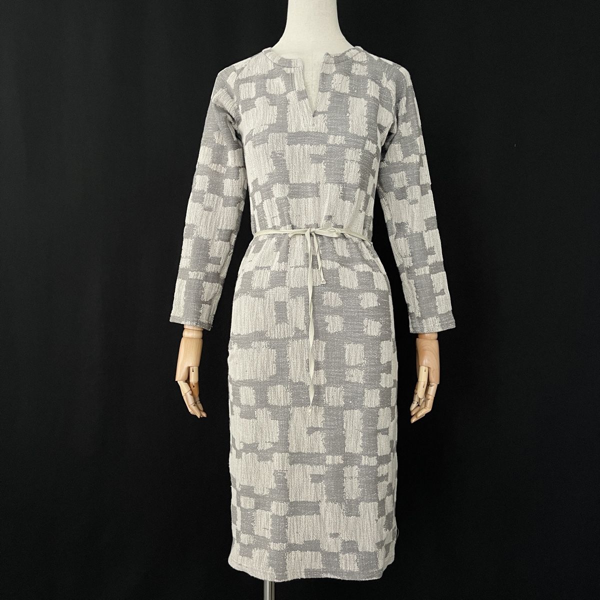 Vestiti: HUMANOID Dress – Nuovo (secondo la descrizione) da Emmen venduto da Avviivva_Com2023