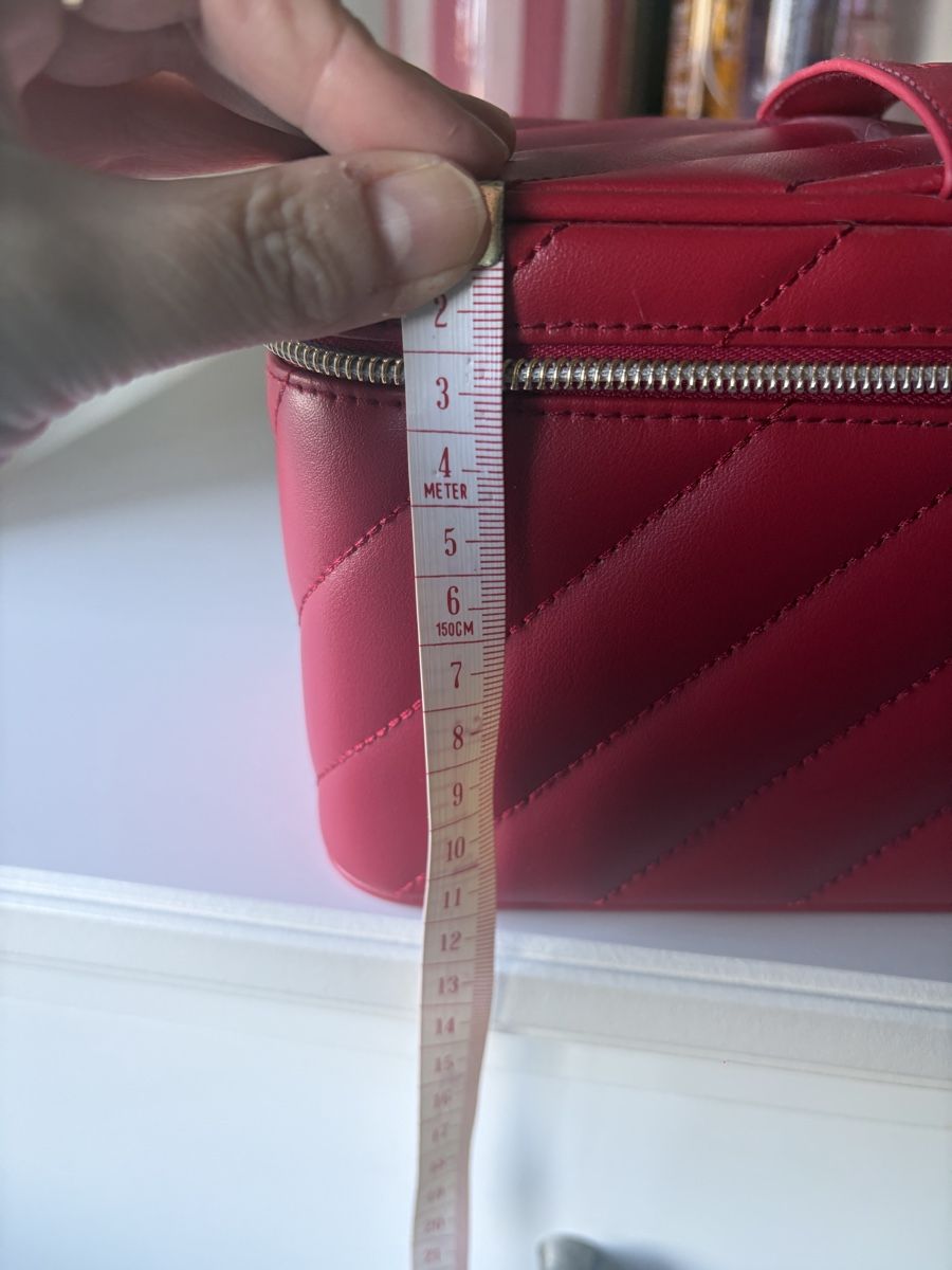 Saint Laurent Custodie per cosmetici: Ysl Beautycase  – Usato da Basel venduto da Brunner.T 7