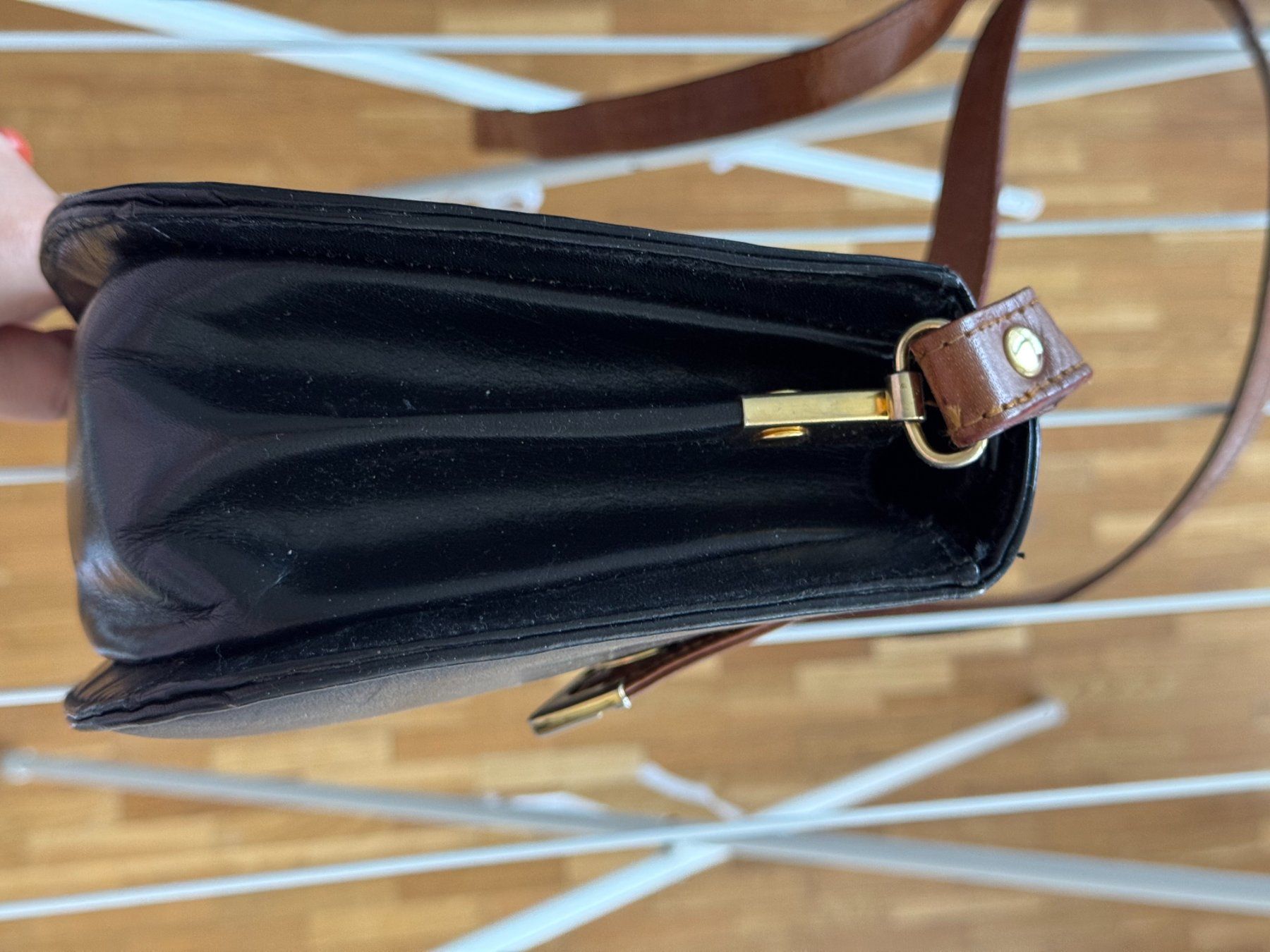 Taschen für Damen: Vintage Umhängetasche aus echtem Leder – Gebraucht aus Onex von Joliechose6 2