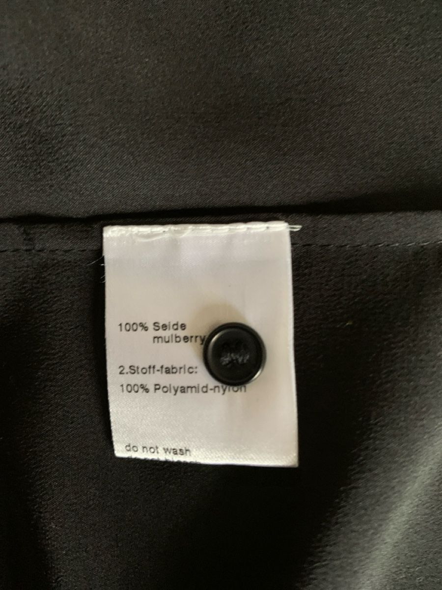 Akris Camicette: AKRIS: Exklusive Schwarze Seidenbluse mit Cutout, 36 – Nuovo (secondo la descrizione) da Luzern venduto da paulablue 8