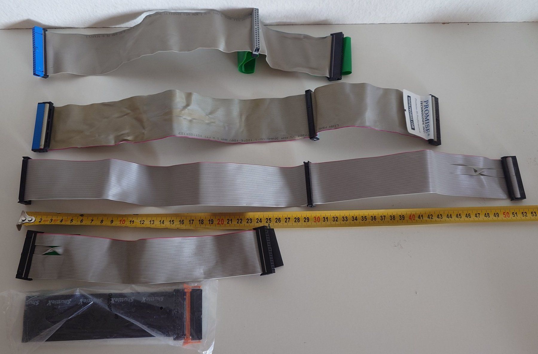 Cavi: Lot mit 5 E-IDE / IDE-Flachbandkabel / Floppy-Kabel D – Usato da Ostermundigen venduto da Chrisascht 1