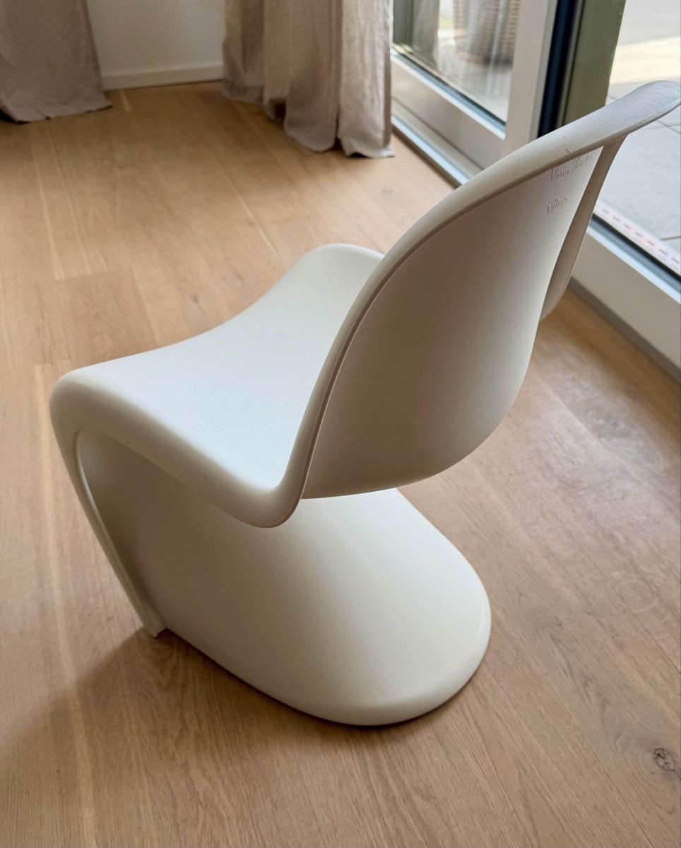 Vitra Stühle: Vitra - Panton Junior weiss – Gebraucht aus Embrach von mabrielle 2