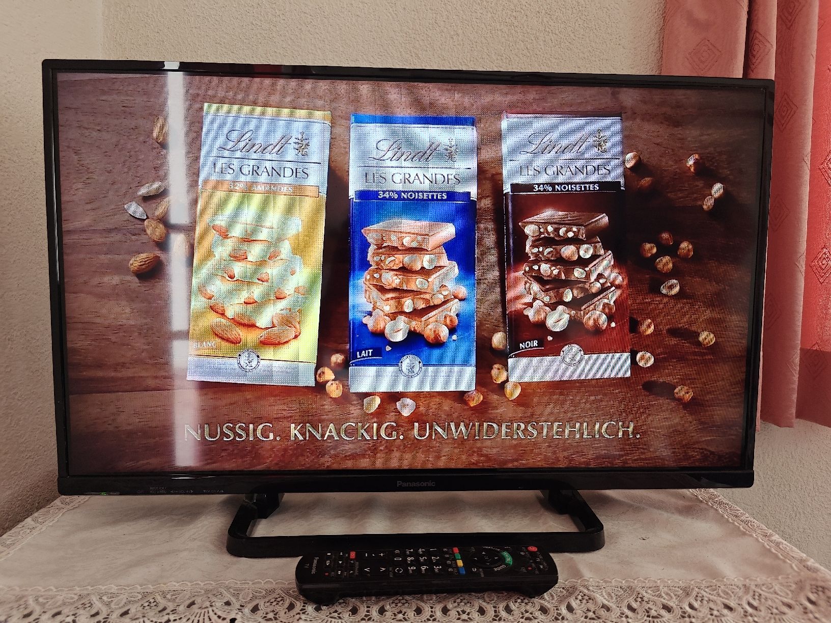 Panasonic Appareils TV: Panasonic TX-32ASW504 LCD TV – D'occasion à Luzern par RemsyRainbow