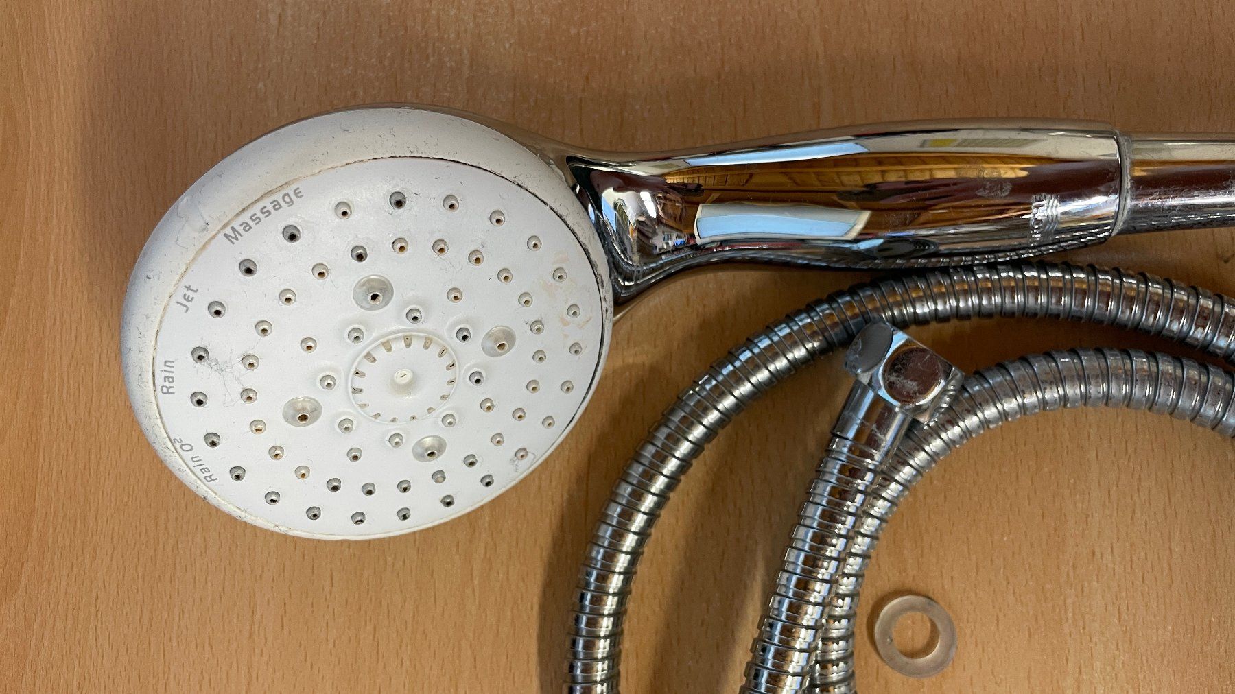 Soffioni doccia: Brauseschlauch mit Handbrause, verschiedene Strahlarten – Usato da Glattfelden venduto da cybermaxx 1