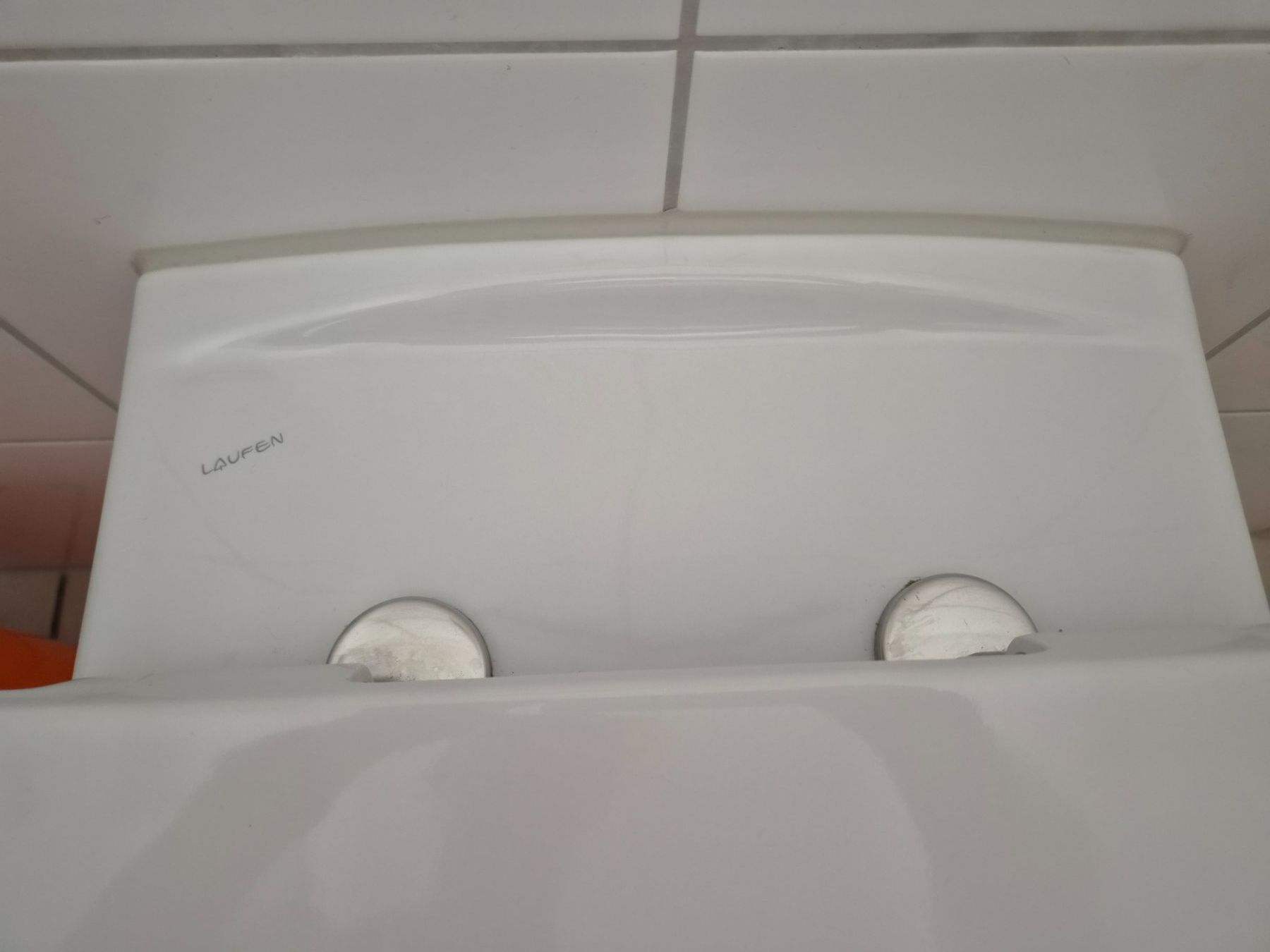 Laufen WC: Wand-WC weiss mit WC-Sitz – Usato da Auw venduto da mw83 5