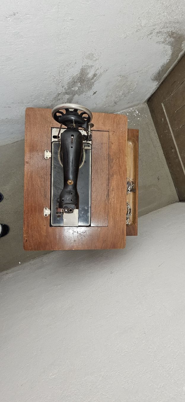 Macchine da cucire: express nähmaschine m33 – Usato da Schaffhausen venduto da Clasz 3