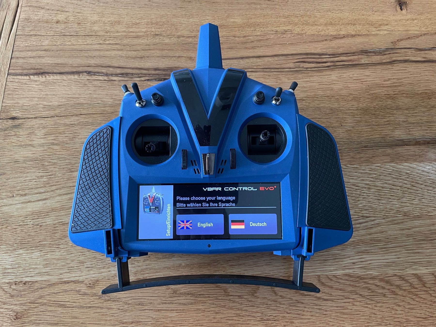 Modellismo RC: Micado VBar Control EVO mit Pult – Usato da Dietlikon venduto da woopiro