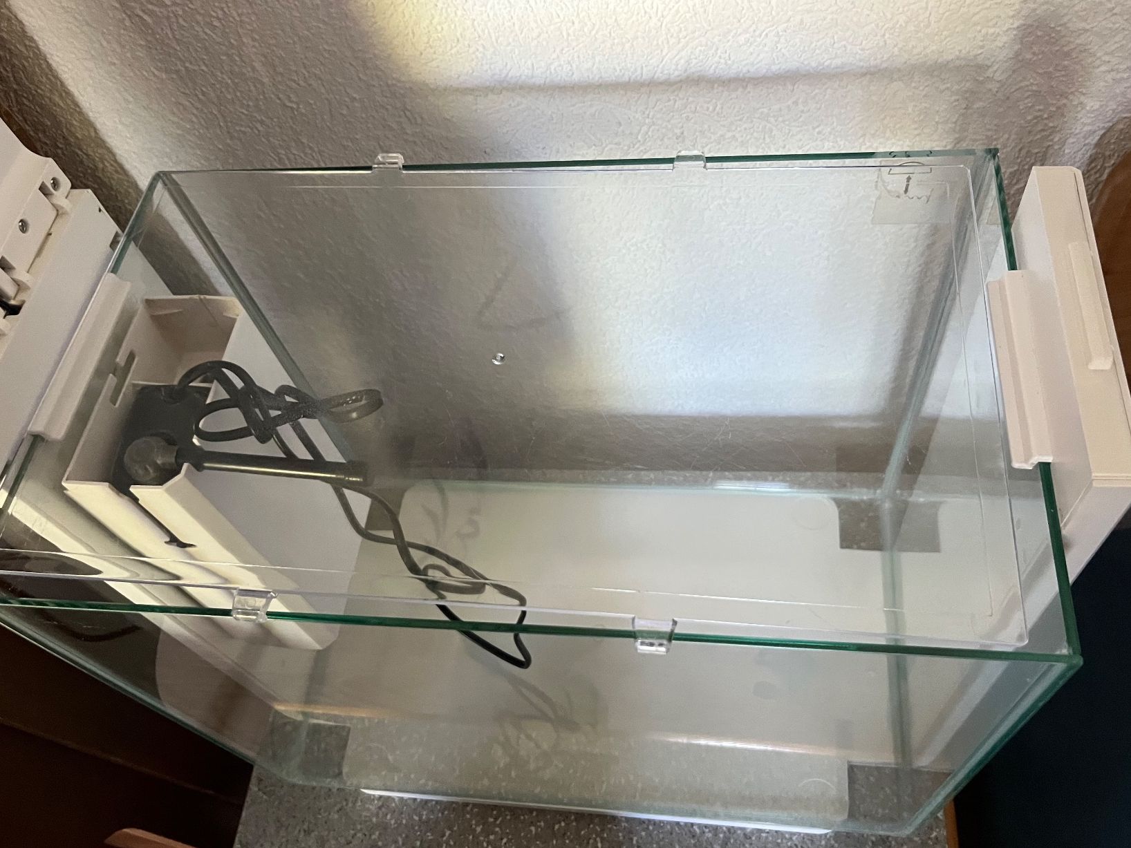 Amazonas Acquari: Amazonas LED Aquarium E40, weiss – Usato da Bäretswil venduto da jera77 3