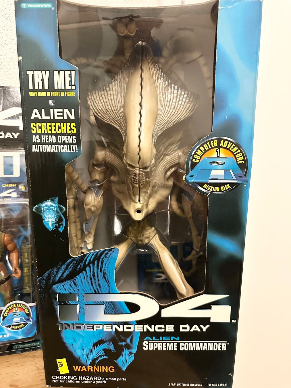 Statuette: ID4 Independence Day Alien Supreme Commander 1996 90 set – Nuovo e nell'imballaggio originale da Baar venduto da Mic_vL 1
