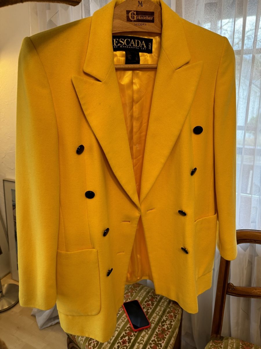 Escada Giacche: Escada Blazer Vintage Wolle – Usato da Obfelden venduto da tan_9lj9 7