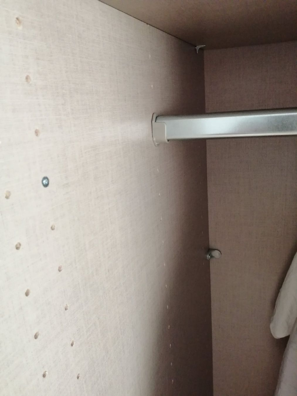 Armadi: Kleiderschrank – Usato da zufikon venduto da radar07 5