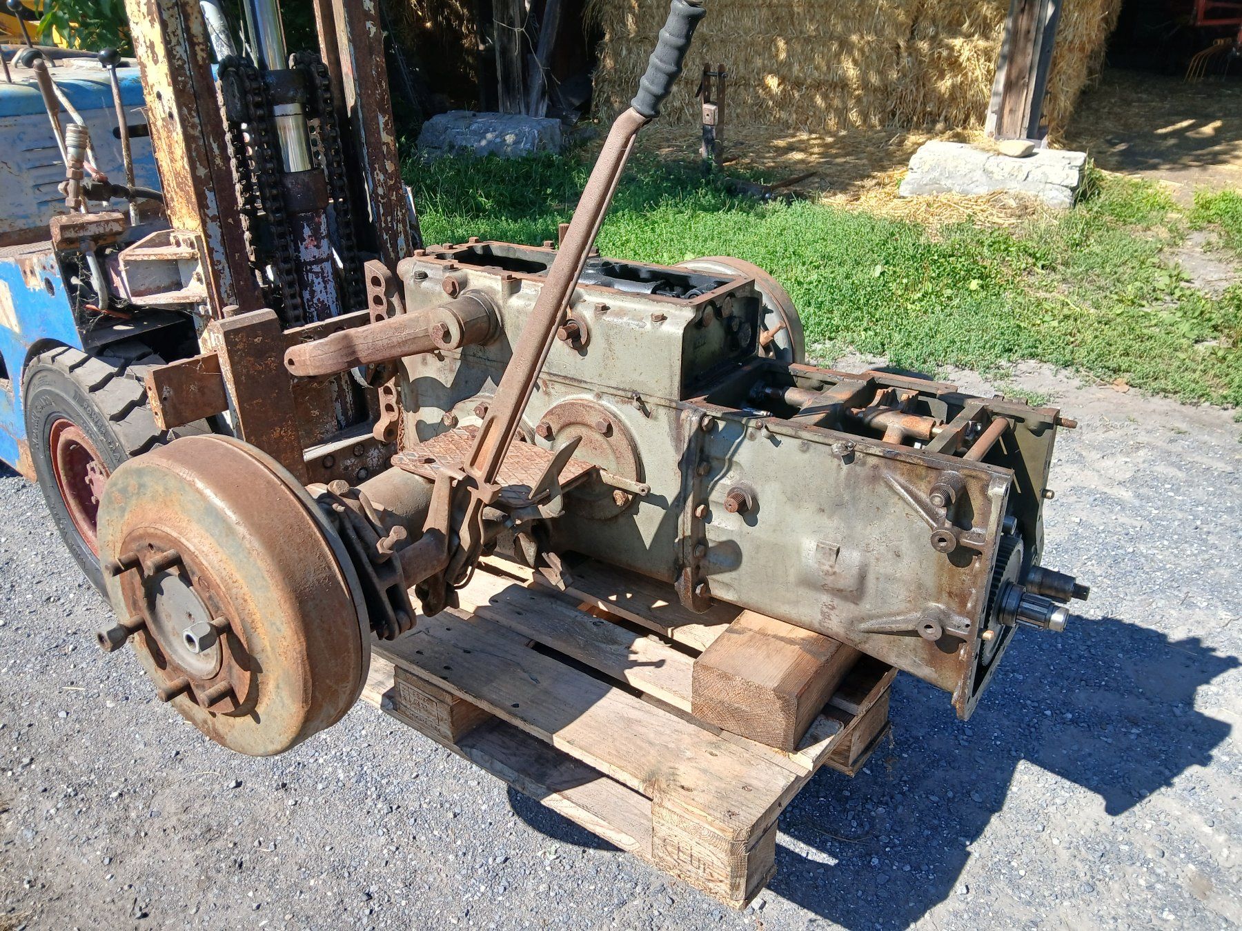 Hürlimann Trattori: Hürlimann Getriebe Ersatzteilspender – Usato da Landquart venduto da Tractospeed01 1