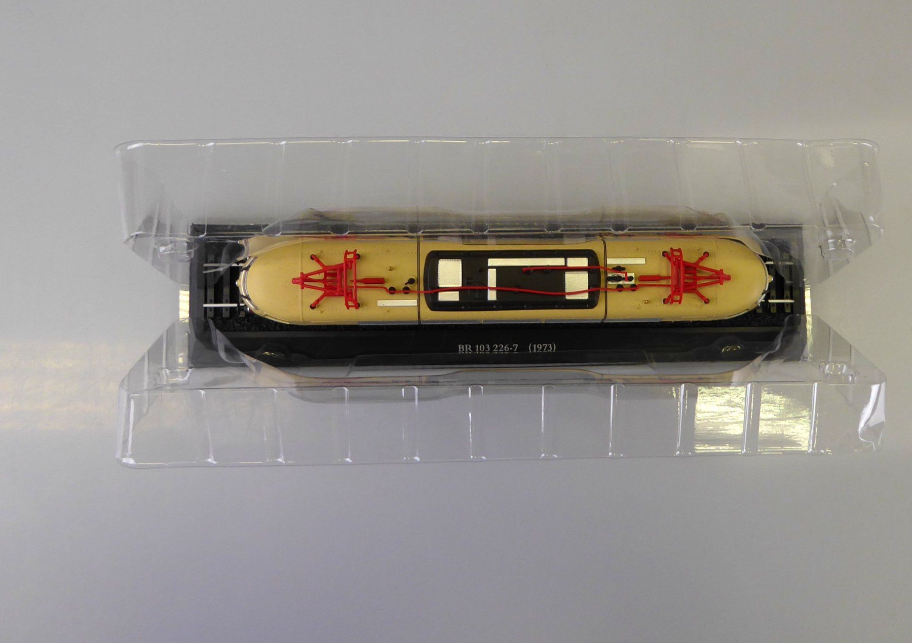 Modellini di ferrovie: Modelleisenbahn BR 103 226-7 (1973) – Usato da Volketswil venduto da brockipfannenstil 2