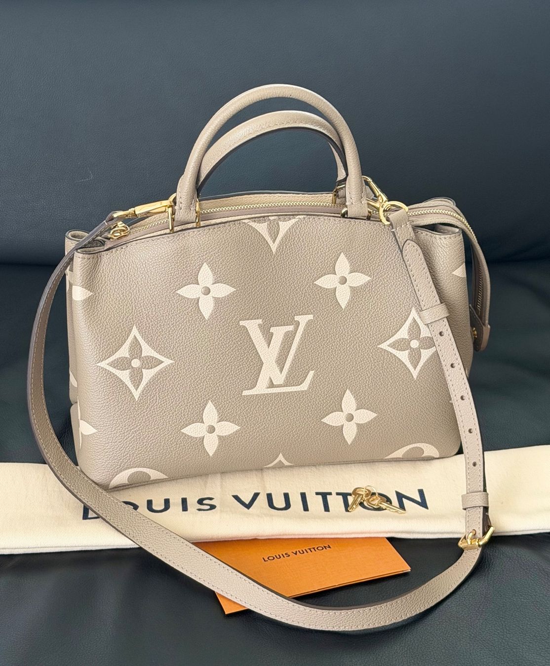 Louis Vuitton Borse da donna: Louis Vuitton Petit Palais – Usato da Reinach AG venduto da RobbisB 8