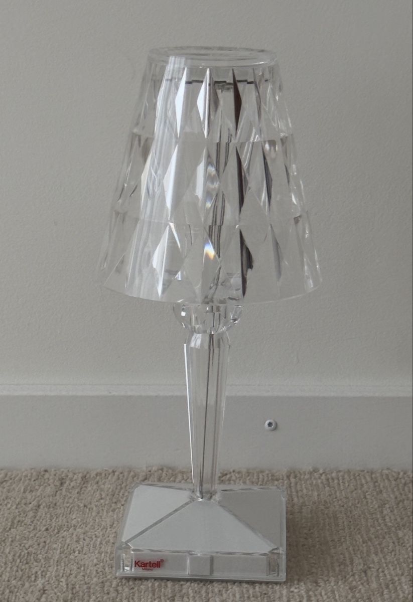 Kartell Lampade: KARTELL - Table lamp BATTERY clear – Usato da Zürich venduto da JessGar 1
