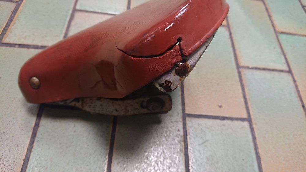 NSU Quickly Sattel, Sitz - TG Motorrad Ersatzteile