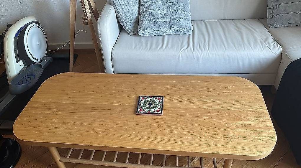 Ikea Tables: LISTERBY Table basse IKEA – D'occasion à Lausanne par tom_vq5p 1