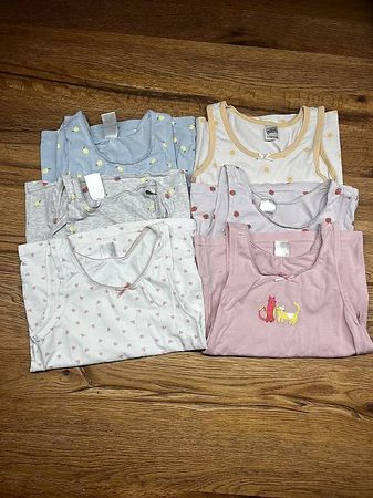 Set aus 6 Tops Grösse 110/116